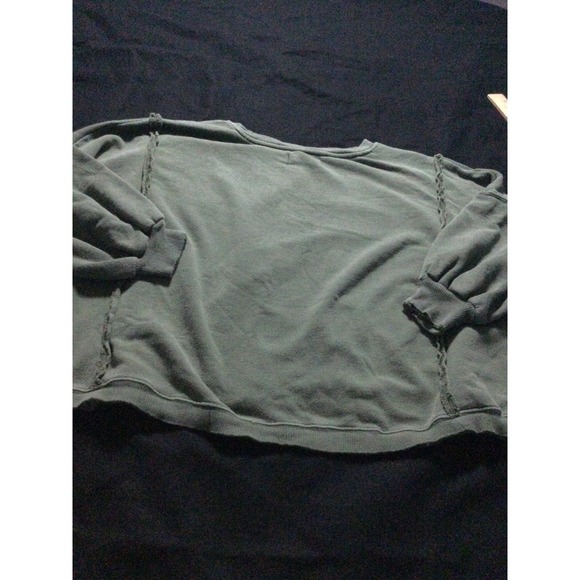 We The Free Distressed Sweatshirt Green Raw Hem Long Sleeve Casual Women Sz M - Picture 14 of 14